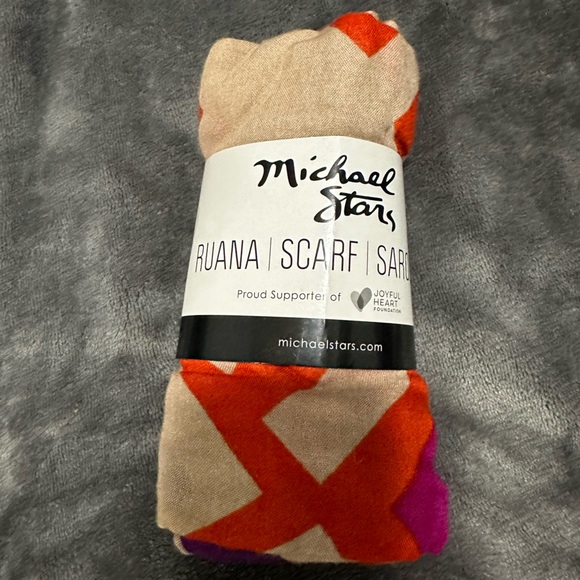 Michael Stars Multiuse Ruana - Picture 2 of 3